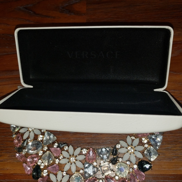 Versace Glasses case - Picture 3 of 3